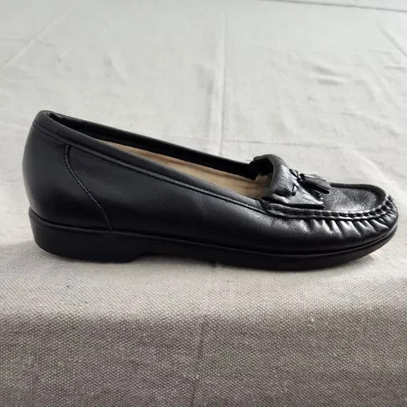 SAS Black Leather Tassel Kiltie Slip-On Loafers SAS Kiltie Tassel Softie Black Leather Comfort Slip On  main image 2